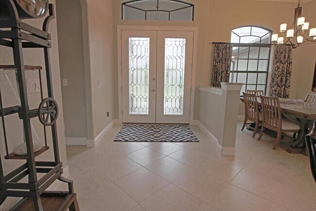 Building Photo - 1125 Rotonda Cir