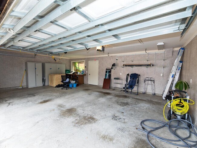 Building Photo - 3334 Spring Landing Ln