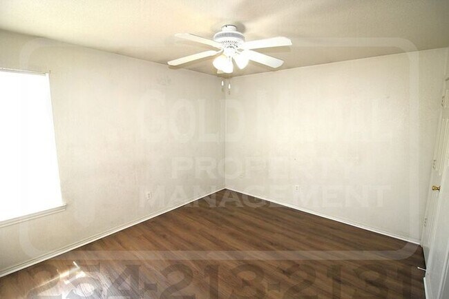 Building Photo - 3410 Cantabrian Dr