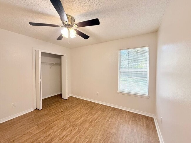 Building Photo - 3980 Deerwood Cir