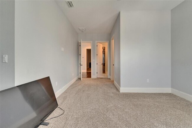 Building Photo - 6116 Lagomar Ln