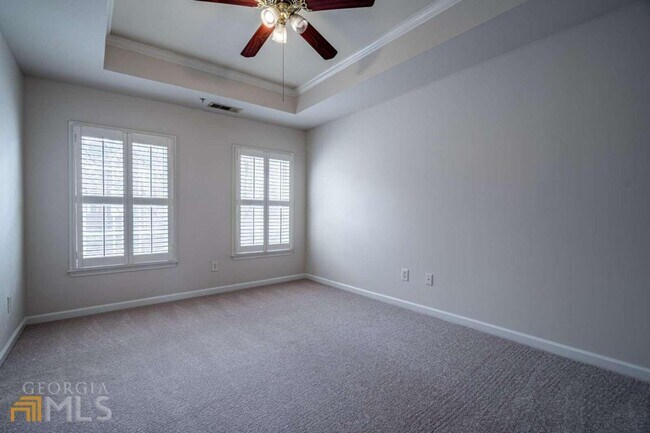 Building Photo - 1732 Highlands View Dr