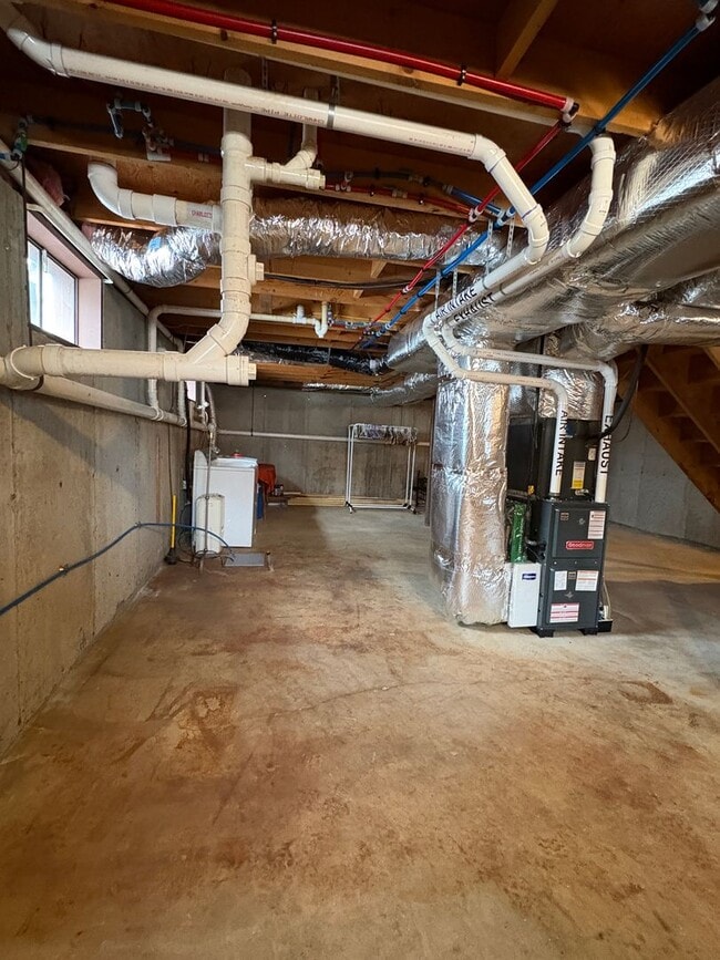 Building Photo - New to the rental market, charming 2 bedroom single family home in Wilmington, MA