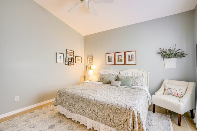 Building Photo - 16168 Kelly Woods Dr