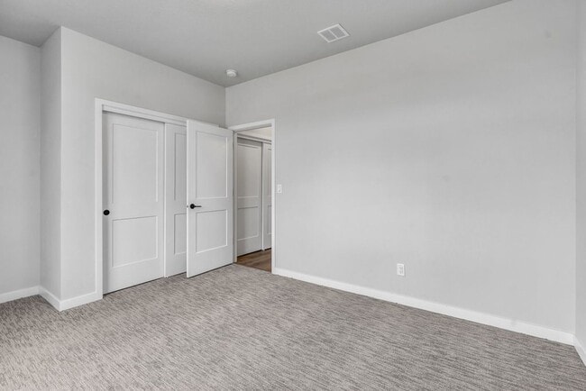 Building Photo - Effortless Elegance: Discover Your Ideal 2 Bedroom, 2 Bath Sanctuary