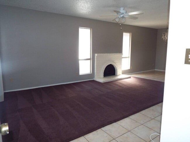 Building Photo - 1688 W Village Way