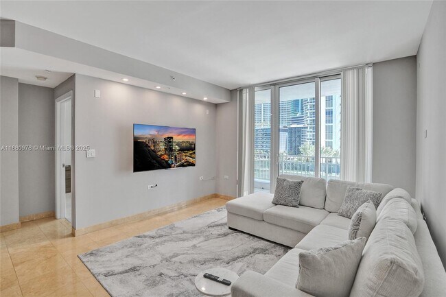 Primary Photo - 801 Brickell Key Blvd