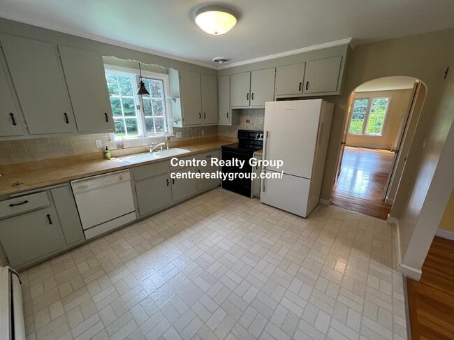 Building Photo - 48 River Ave