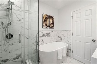 Building Photo - 96 Colborne Rd