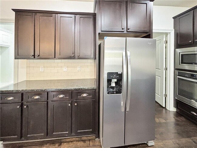 Building Photo - 119 Still Pine Bend