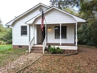 Building Photo - Cozy Ranch Style Home Located in Lancaster...