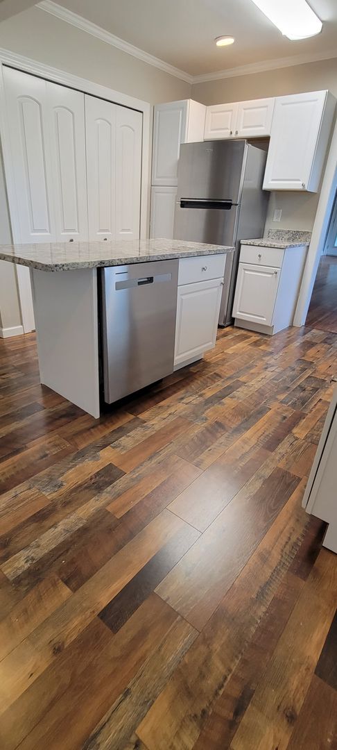 Building Photo - 2 BEDROOM 2 BATH HOME -ST. PETERSBURG - MO...