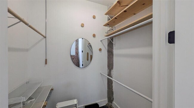 Building Photo - 2323 Polk St
