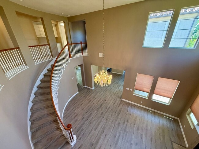 Building Photo - 2750 Dove Tail Dr