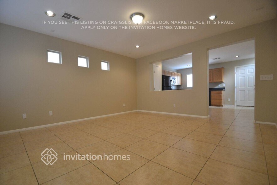 Building Photo - 6098 Aripeka St