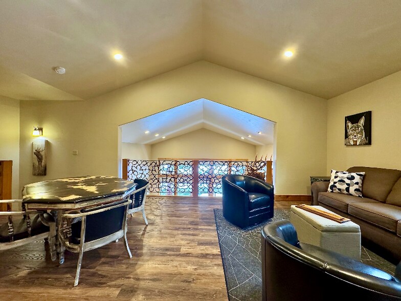 Building Photo - 283 Eagle Bend Dr