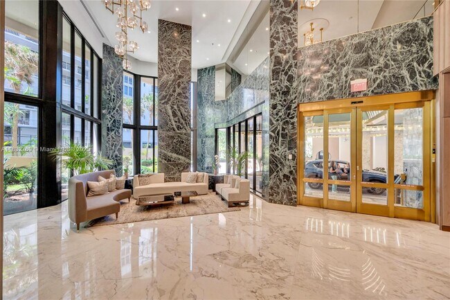 Building Photo - 10175 Collins Ave