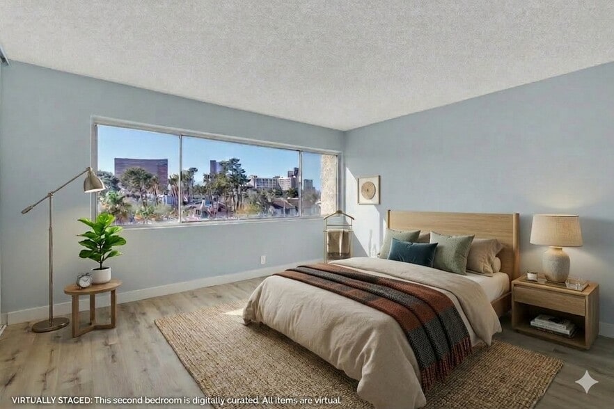 Building Photo - 725 N Royal Crest Cir