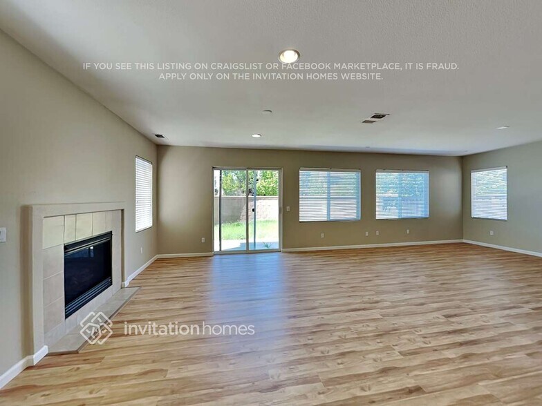 Building Photo - 4050 Martis St