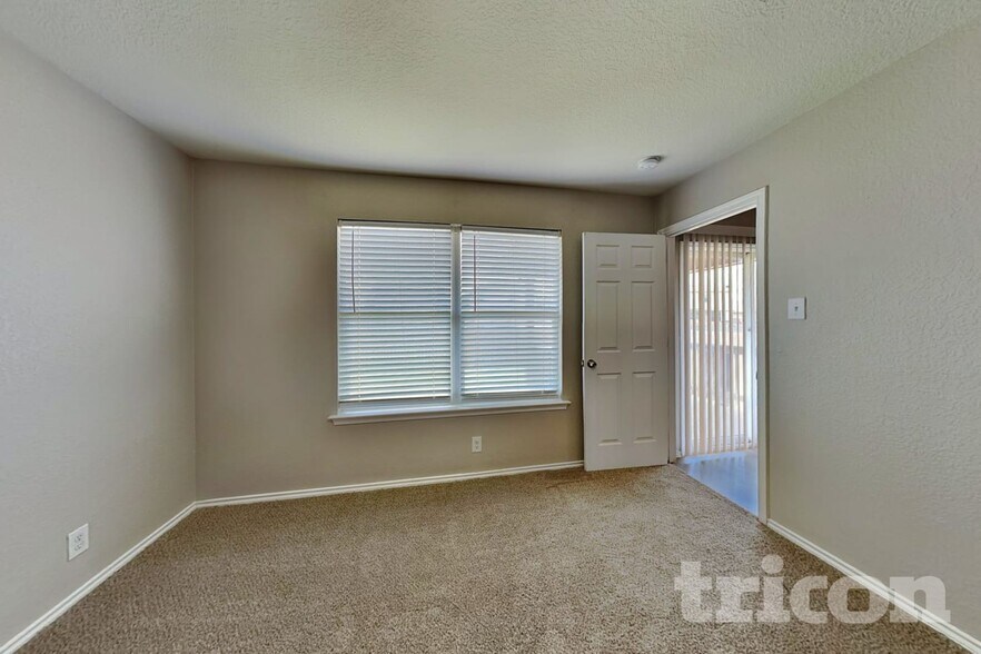 Building Photo - 6510 Poseidon Way