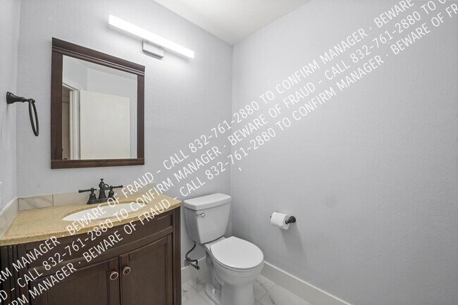 Building Photo - 9145 Drumcliffe Ln