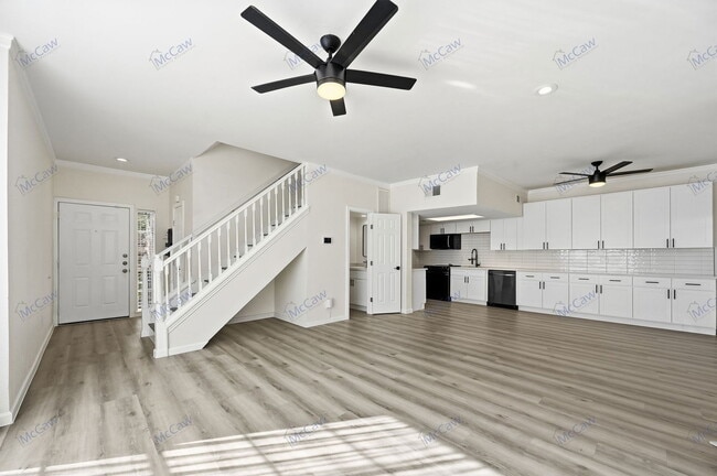 Building Photo - 7151 Gaston Ave