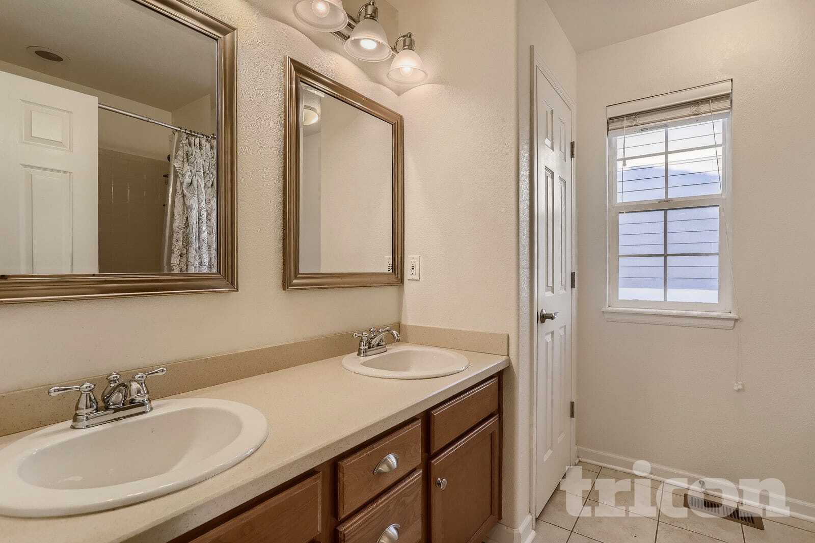 Building Photo - 24881 E Euclid Pl