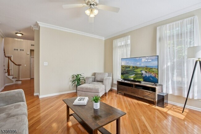 Building Photo - 12 Hansom Rd