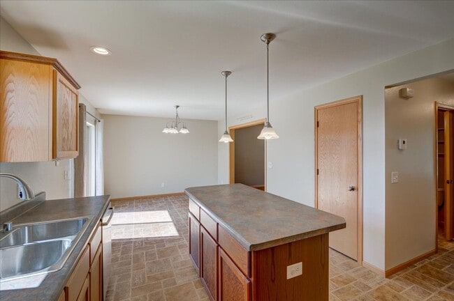 Building Photo - 4735 Valor Way