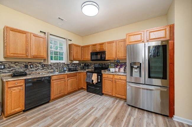 Building Photo - 3605 Cold Harbour Dr