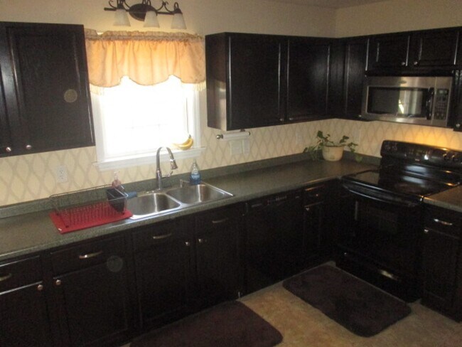 Building Photo - 108 Cobalt Stream Ct