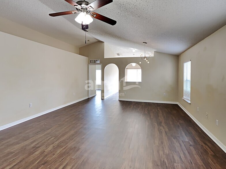Building Photo - 30312 Rattana Ct