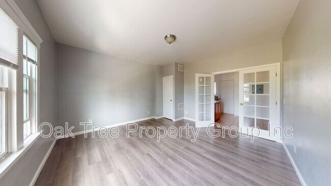 Building Photo - 4152 Brookdale Ave