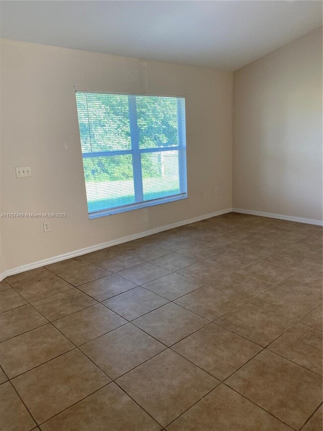 Building Photo - 13755 SW 48th Ct