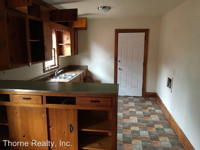 Building Photo - 3 br, 1 bath House - 828 Williford Street