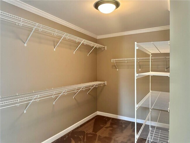 Building Photo - 1594 Hardin Ave