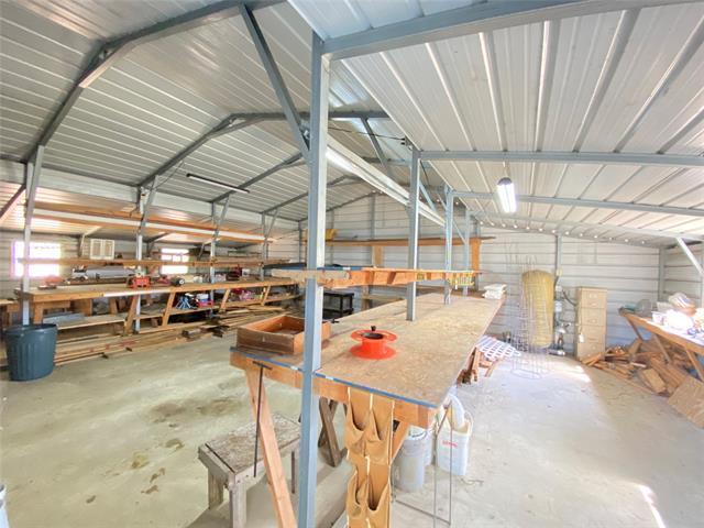 Building Photo - 821 Seeton Rd