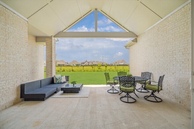 Building Photo - 407 May Meadow Ln