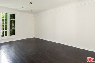 Building Photo - 403 S Bedford Dr