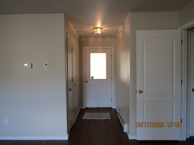 Building Photo - PRICE REDUCED! Charming Home!