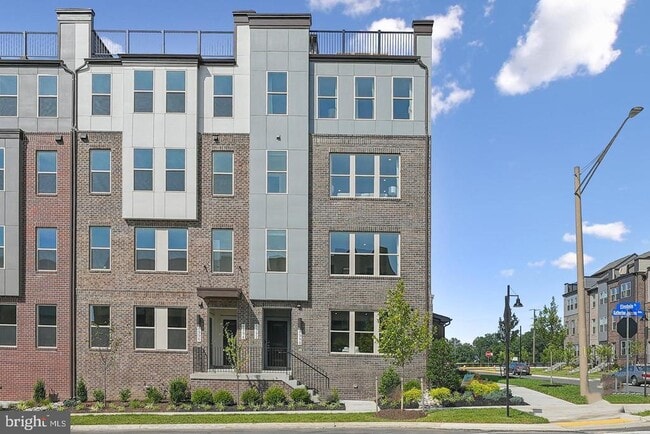 Building Photo - 9012 Katherine Johnson Ave