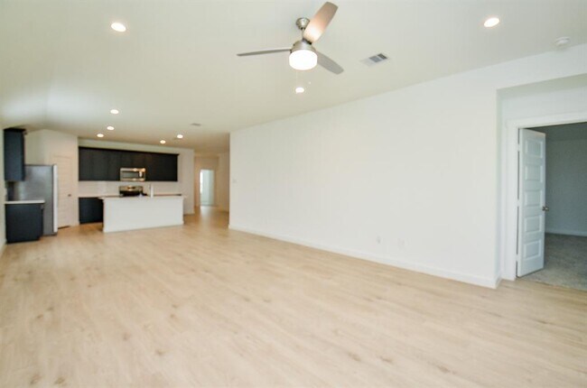 Building Photo - 1218 Isola Bella Dr