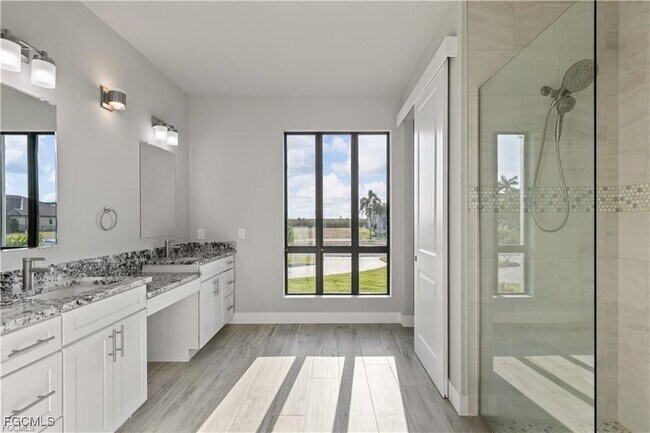 Building Photo - 3311 Surfside Blvd