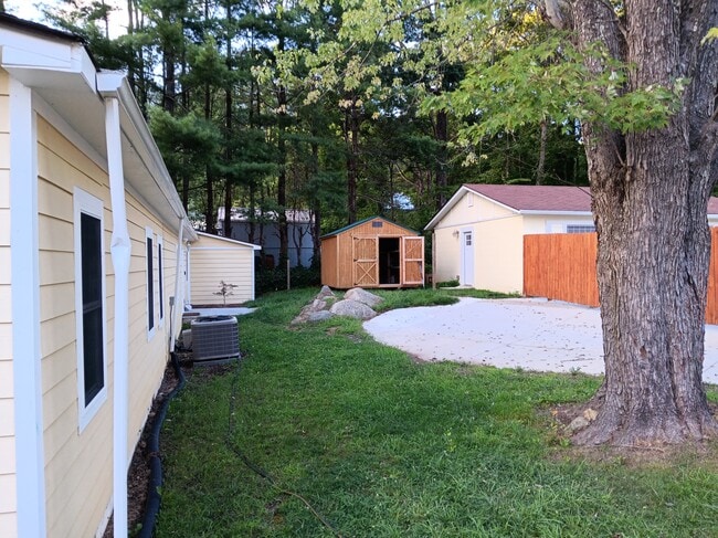 Building Photo - 230 Northwest Ave