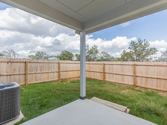 Building Photo - **Discover Elevated Living at Hunters Ranch!**