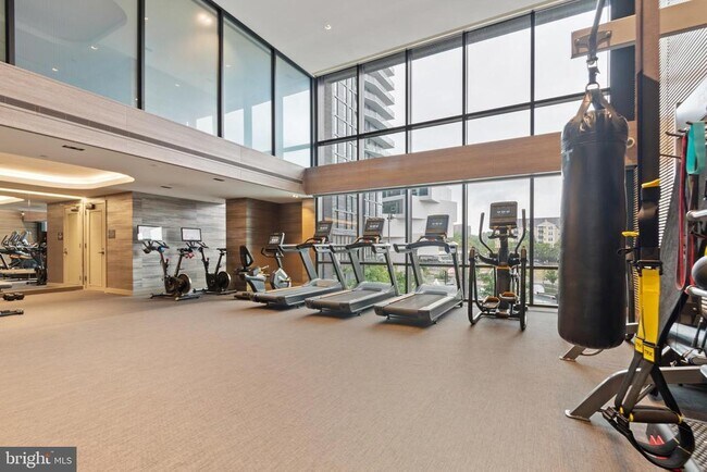 Building Photo - 1781 N Pierce St