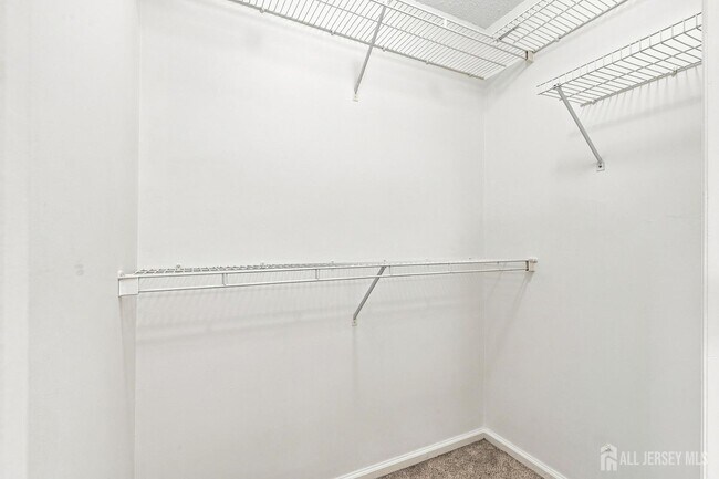 Building Photo - 17 Prestwick Way