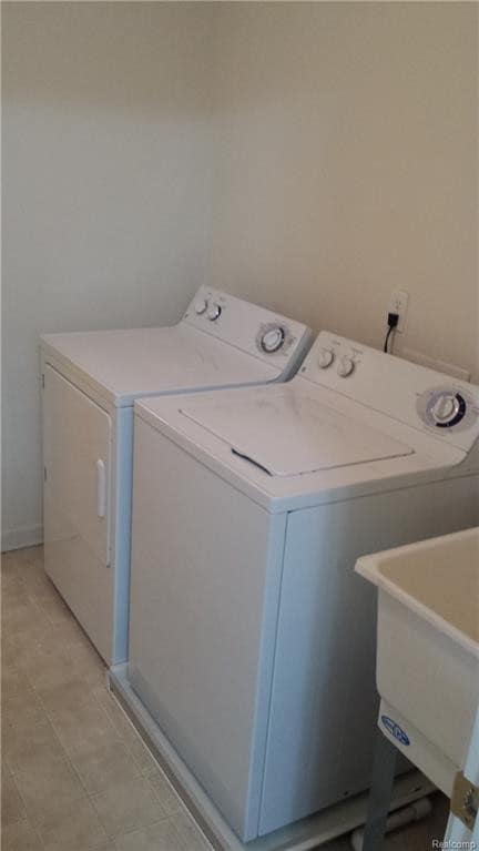 Building Photo - 16695 Carriage Way