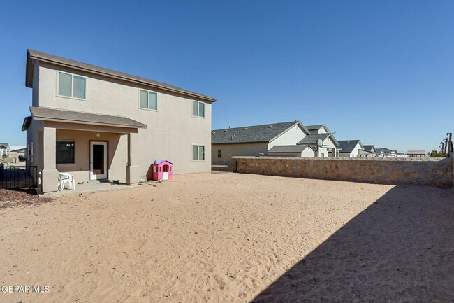 Building Photo - 12622 Zollinger Ave