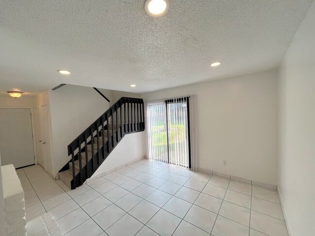 Building Photo - 5151 Picadilly Circus Ct